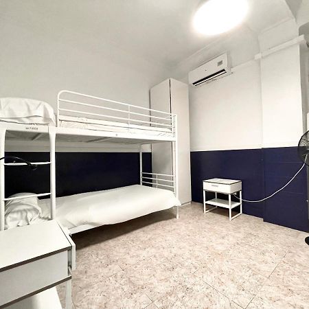 Az The Zity Hostel - Coliving Сарагоса Екстериор снимка