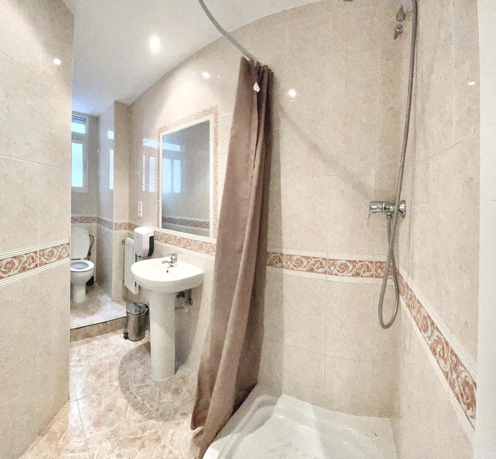 Az The Zity Hostel - Coliving Сарагоса Екстериор снимка